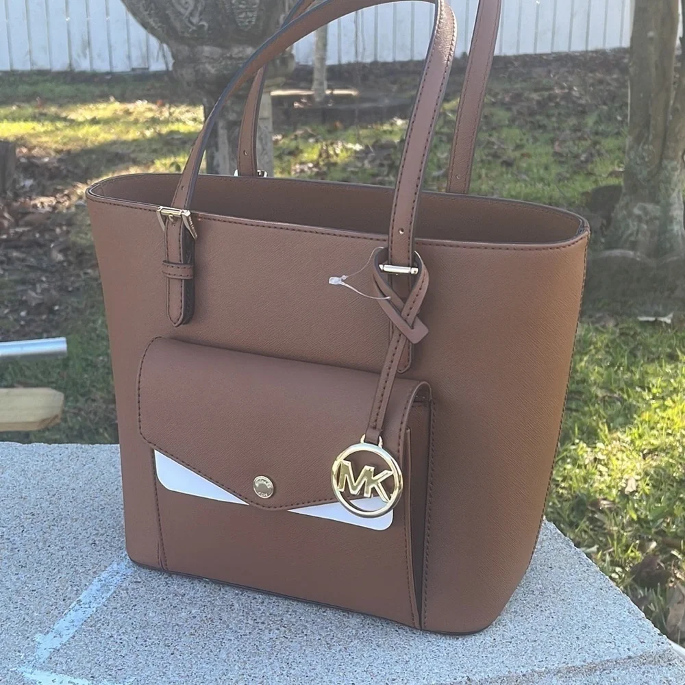 Michael Kors jet set leather tote